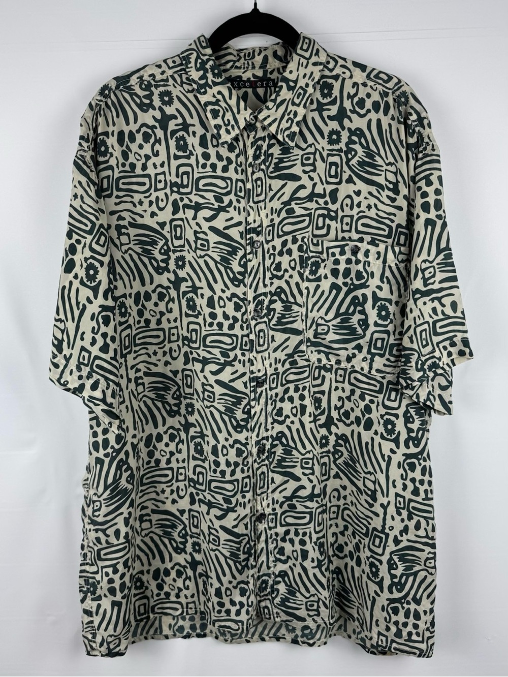 Relaxed Button-Up Shirt in Cream & Forest Green